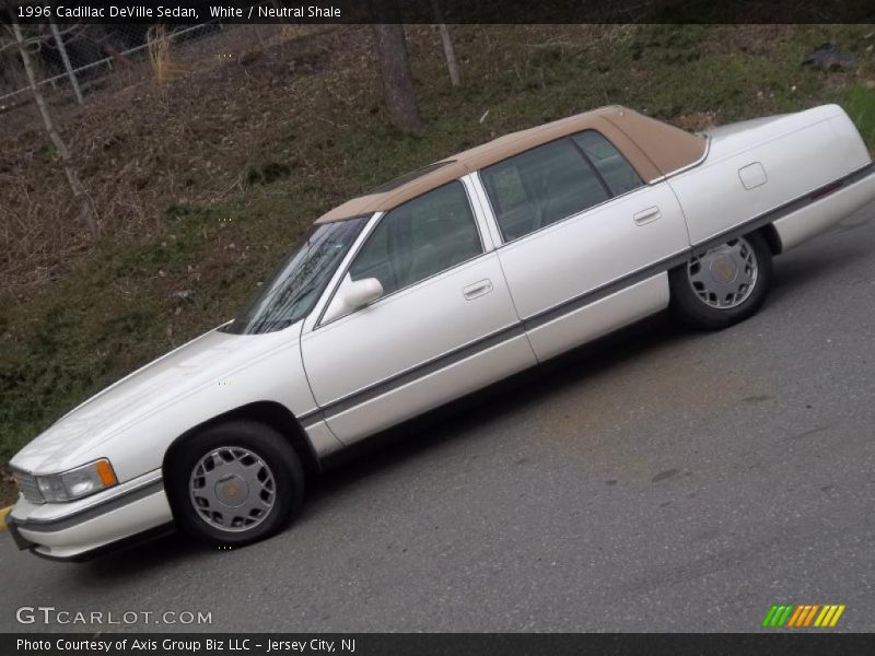 White / Neutral Shale 1996 Cadillac DeVille Sedan