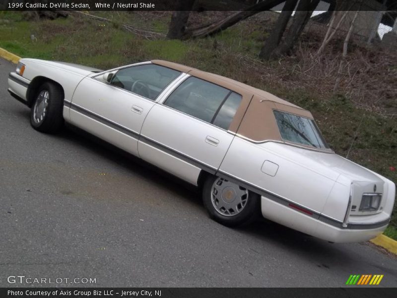 White / Neutral Shale 1996 Cadillac DeVille Sedan