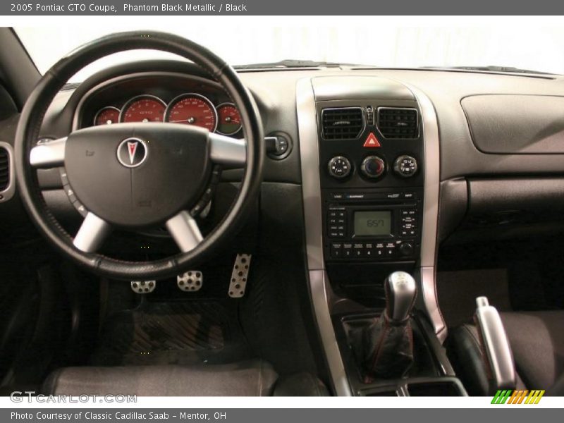 Phantom Black Metallic / Black 2005 Pontiac GTO Coupe