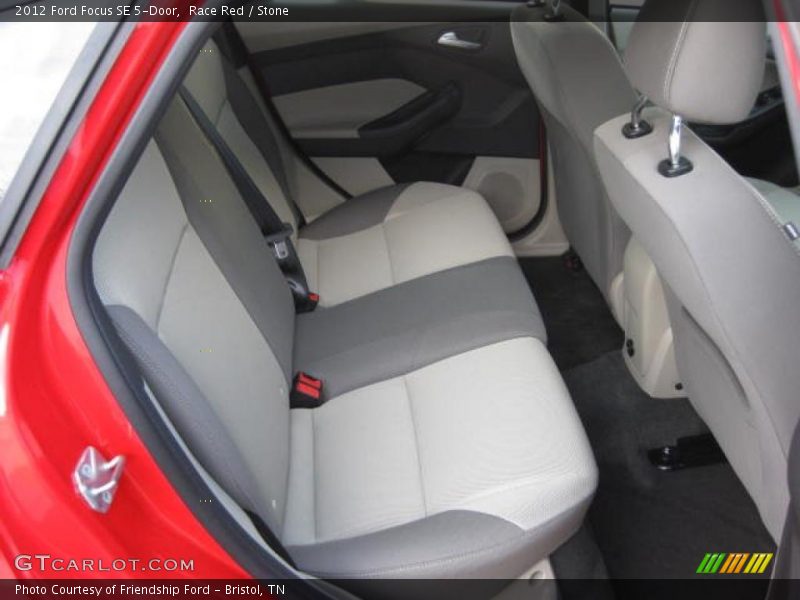  2012 Focus SE 5-Door Stone Interior