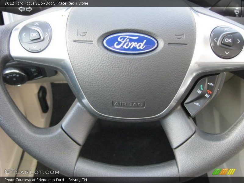 Controls of 2012 Focus SE 5-Door
