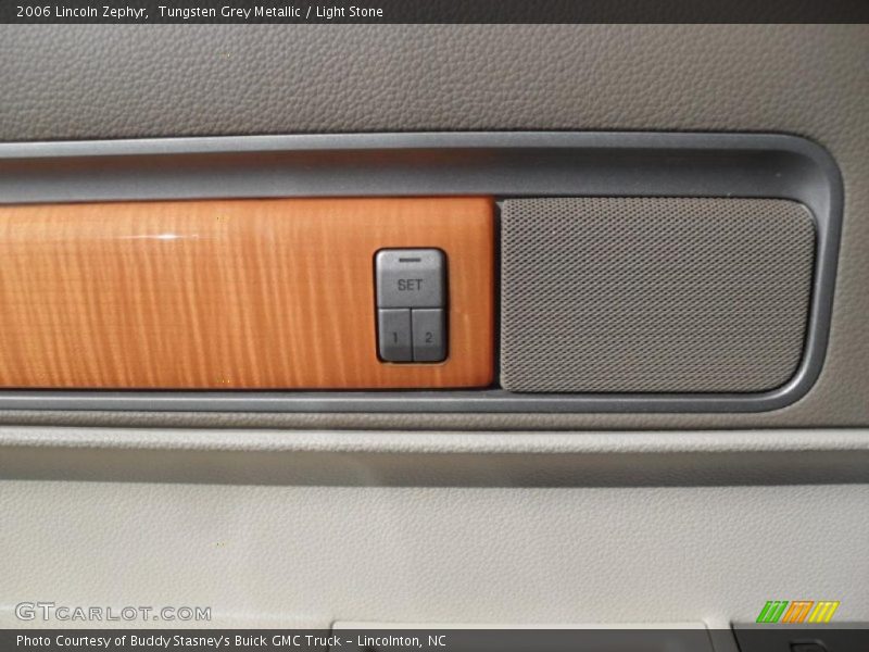 Tungsten Grey Metallic / Light Stone 2006 Lincoln Zephyr