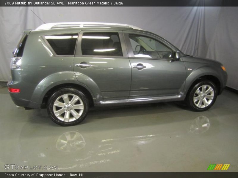 Manitoba Green Metallic / Beige 2009 Mitsubishi Outlander SE 4WD