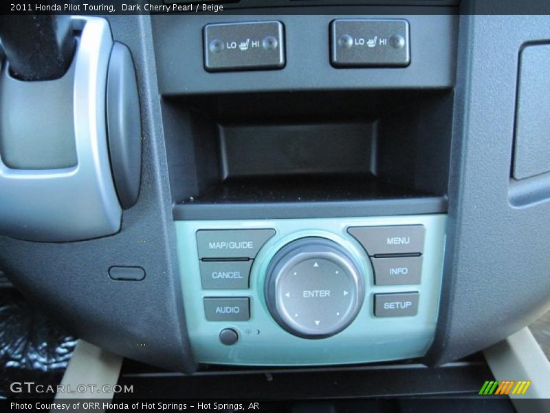 Controls of 2011 Pilot Touring