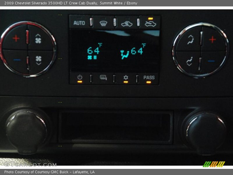 Summit White / Ebony 2009 Chevrolet Silverado 3500HD LT Crew Cab Dually