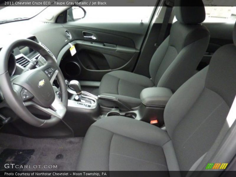  2011 Cruze ECO Jet Black Interior