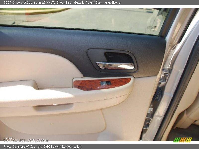 Silver Birch Metallic / Light Cashmere/Ebony 2007 Chevrolet Suburban 1500 LT