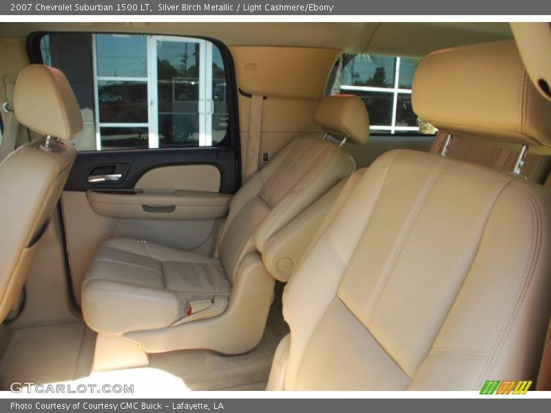 Silver Birch Metallic / Light Cashmere/Ebony 2007 Chevrolet Suburban 1500 LT