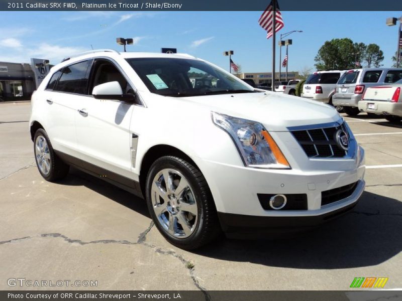 Front 3/4 View of 2011 SRX FWD