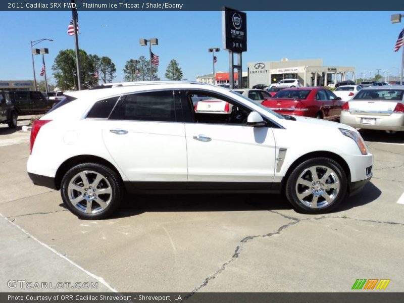 Platinum Ice Tricoat / Shale/Ebony 2011 Cadillac SRX FWD