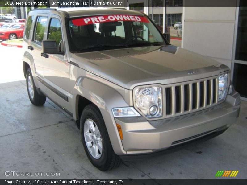 Light Sandstone Pearl / Dark Slate Gray 2010 Jeep Liberty Sport