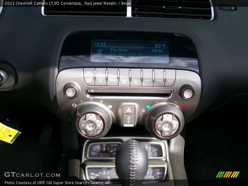 Controls of 2011 Camaro LT/RS Convertible