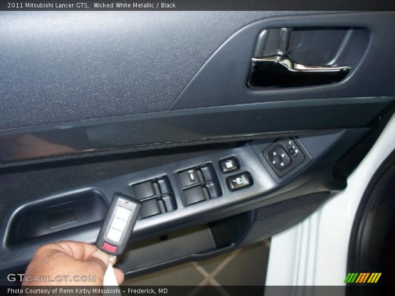 Wicked White Metallic / Black 2011 Mitsubishi Lancer GTS