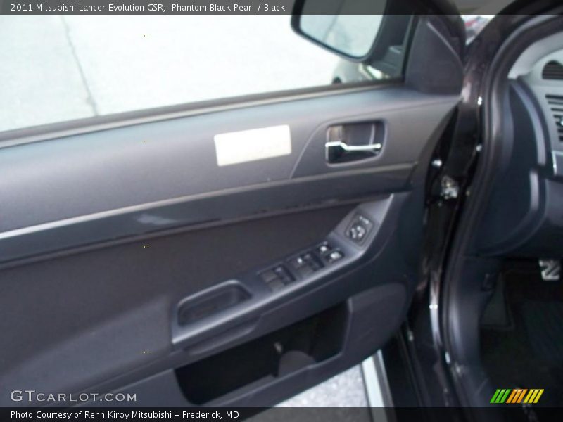 Phantom Black Pearl / Black 2011 Mitsubishi Lancer Evolution GSR