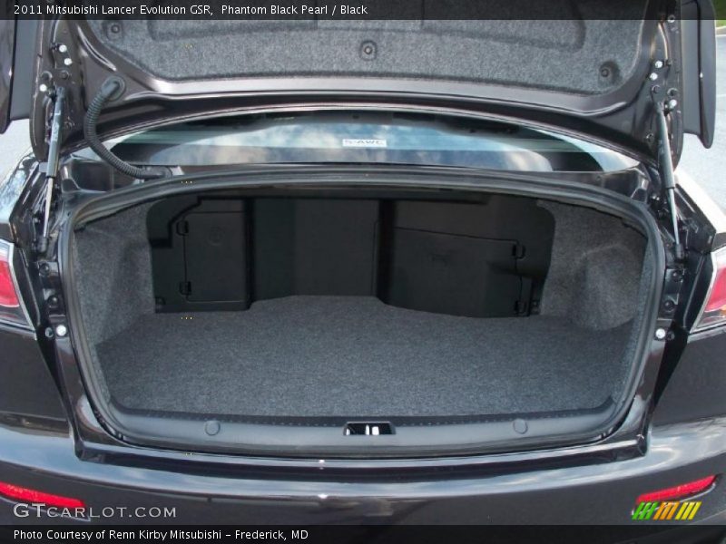  2011 Lancer Evolution GSR Trunk