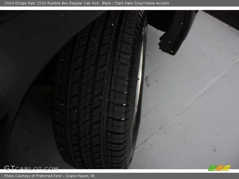 Black / Dark Slate Gray/Yellow Accents 2004 Dodge Ram 1500 Rumble Bee Regular Cab 4x4