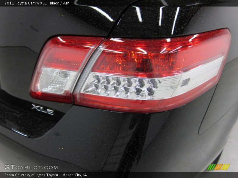 Black / Ash 2011 Toyota Camry XLE