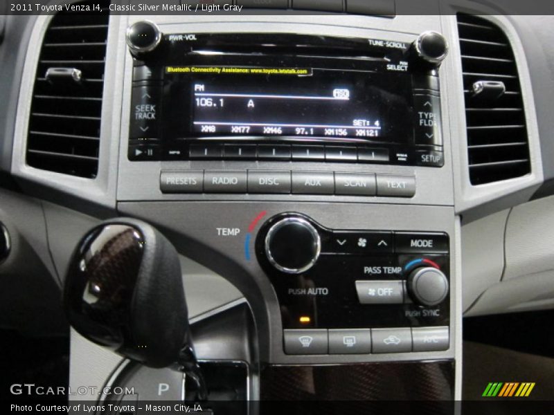 Classic Silver Metallic / Light Gray 2011 Toyota Venza I4