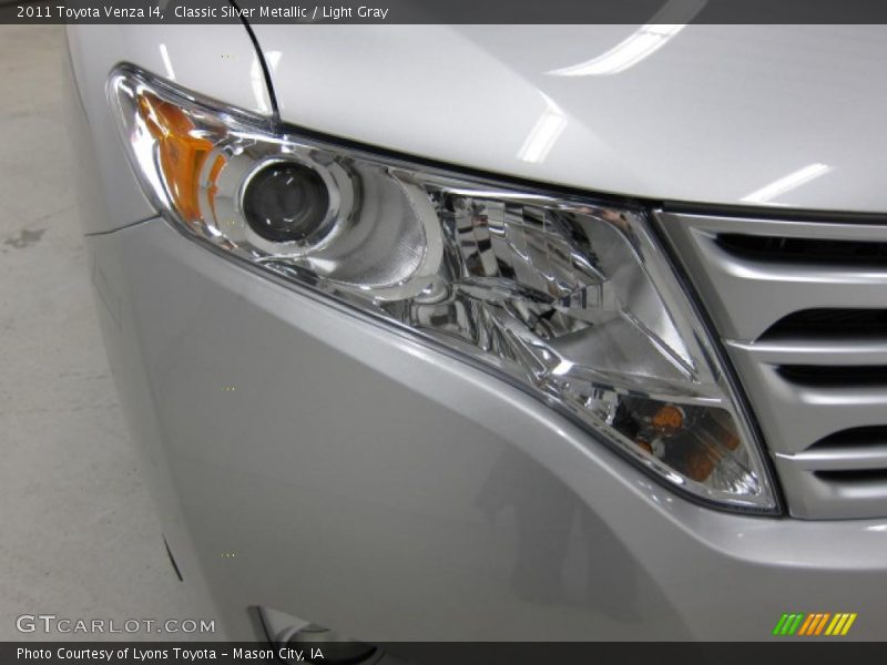 Classic Silver Metallic / Light Gray 2011 Toyota Venza I4