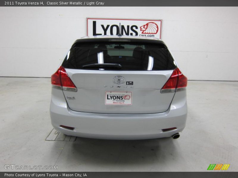 Classic Silver Metallic / Light Gray 2011 Toyota Venza I4