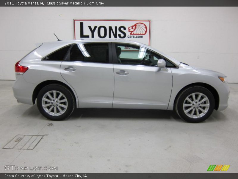 Classic Silver Metallic / Light Gray 2011 Toyota Venza I4