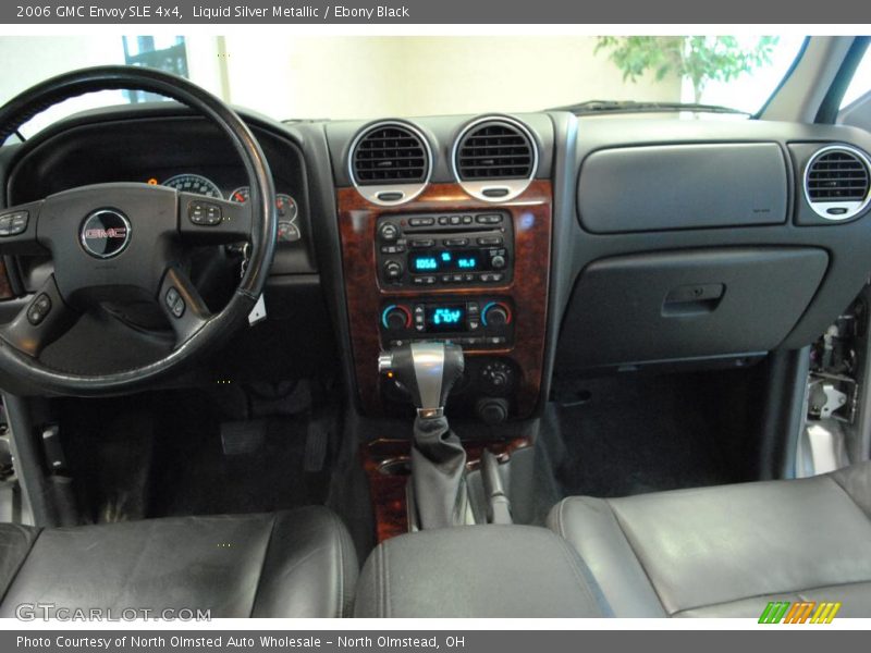 Liquid Silver Metallic / Ebony Black 2006 GMC Envoy SLE 4x4