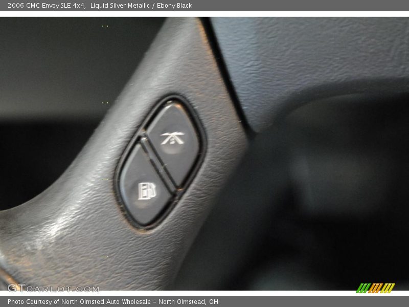 Liquid Silver Metallic / Ebony Black 2006 GMC Envoy SLE 4x4