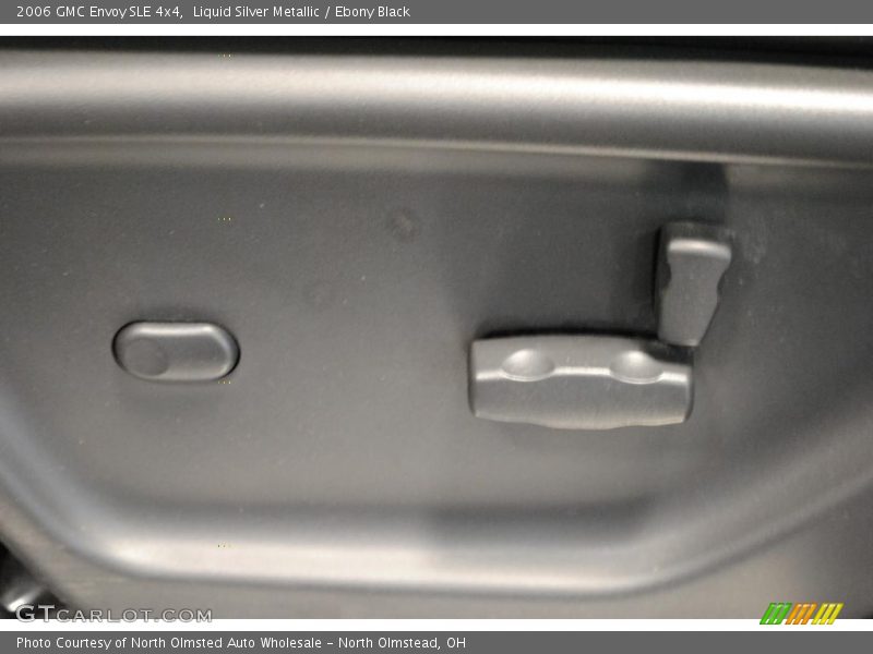 Liquid Silver Metallic / Ebony Black 2006 GMC Envoy SLE 4x4