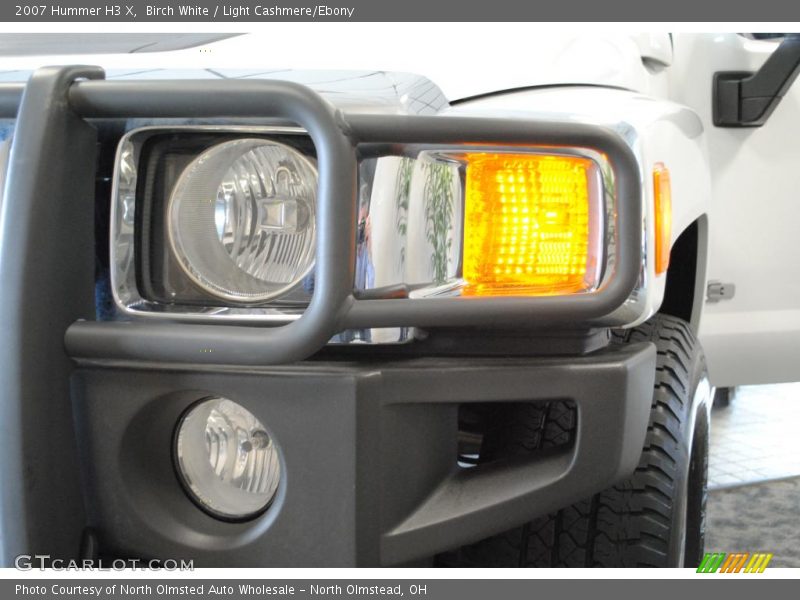 Birch White / Light Cashmere/Ebony 2007 Hummer H3 X