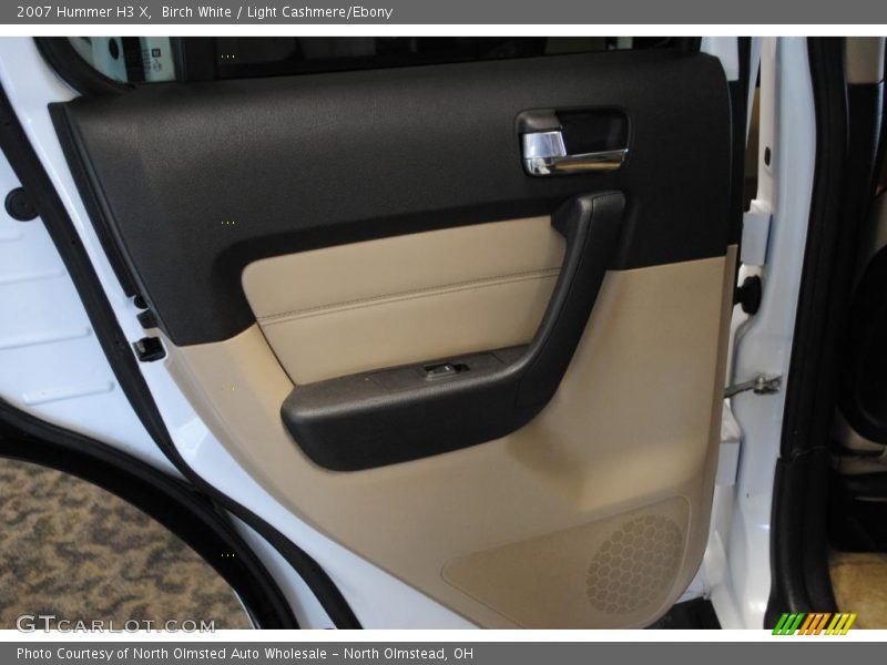 Birch White / Light Cashmere/Ebony 2007 Hummer H3 X