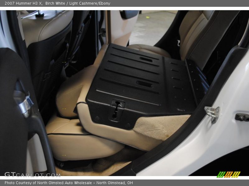 Birch White / Light Cashmere/Ebony 2007 Hummer H3 X