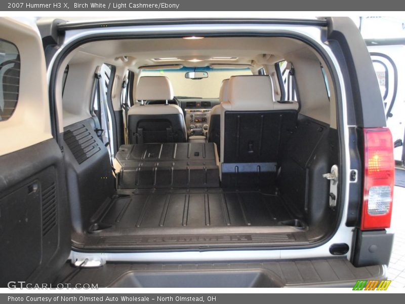 Birch White / Light Cashmere/Ebony 2007 Hummer H3 X