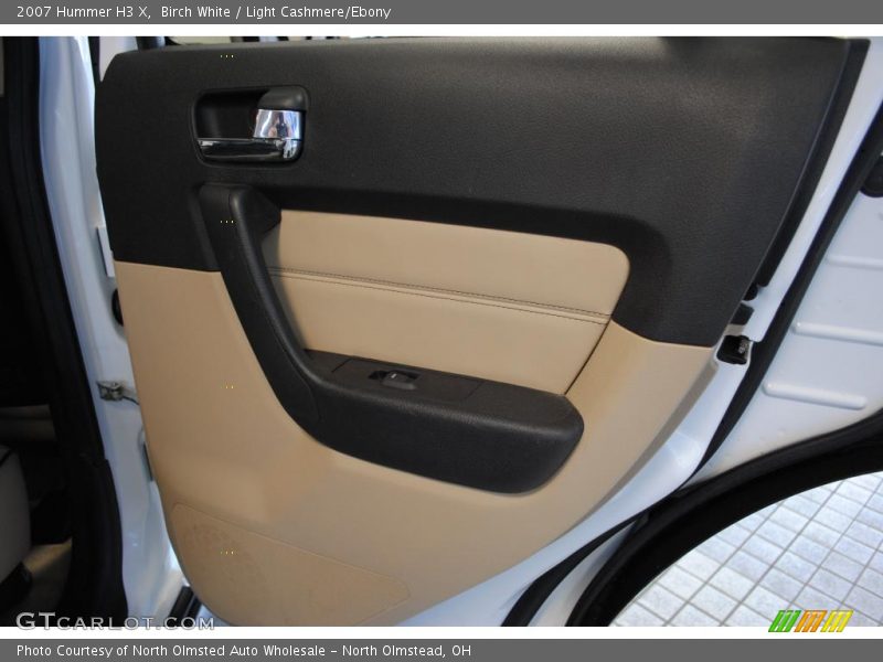 Birch White / Light Cashmere/Ebony 2007 Hummer H3 X