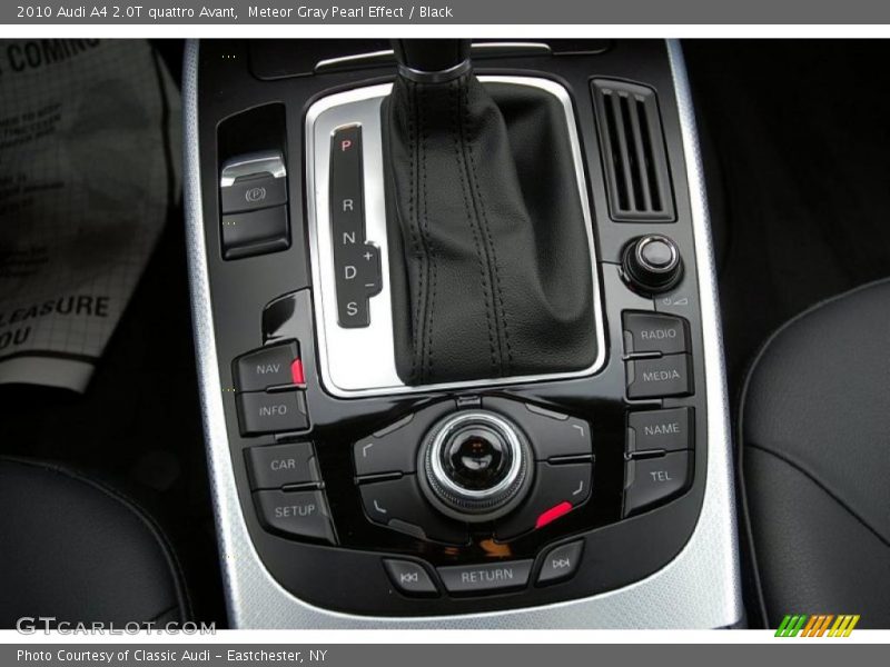 Controls of 2010 A4 2.0T quattro Avant