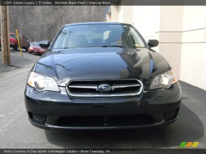 Obsidian Black Pearl / Charcoal Black 2005 Subaru Legacy 2.5i Sedan