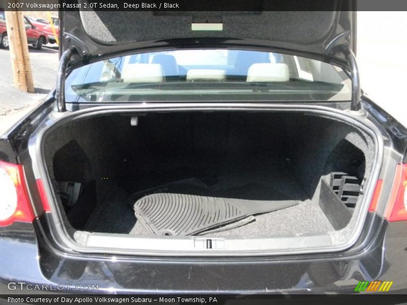 Deep Black / Black 2007 Volkswagen Passat 2.0T Sedan