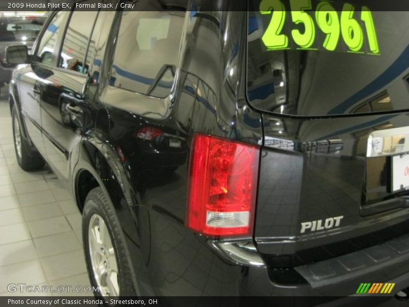 Formal Black / Gray 2009 Honda Pilot EX