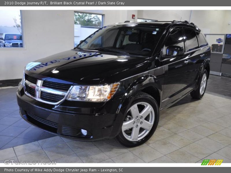 Front 3/4 View of 2010 Journey R/T