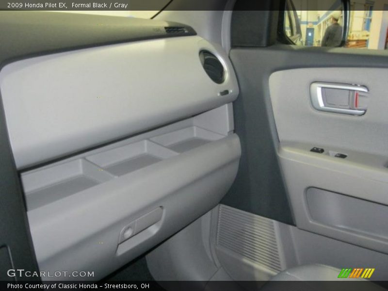 Formal Black / Gray 2009 Honda Pilot EX