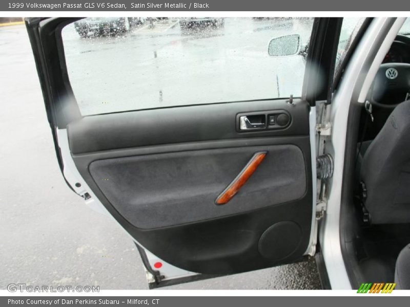 Satin Silver Metallic / Black 1999 Volkswagen Passat GLS V6 Sedan