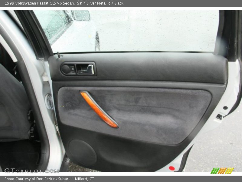Satin Silver Metallic / Black 1999 Volkswagen Passat GLS V6 Sedan