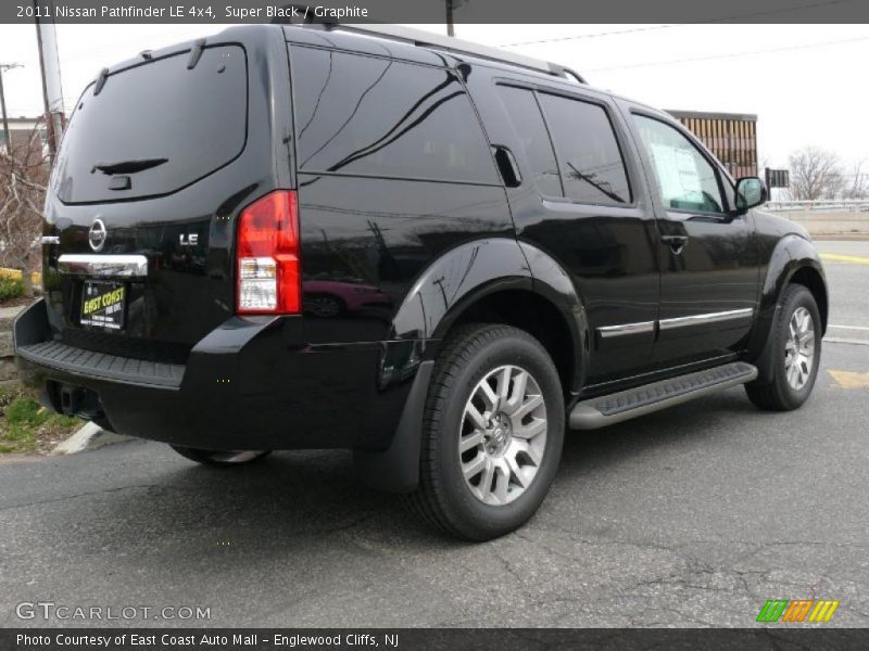 Super Black / Graphite 2011 Nissan Pathfinder LE 4x4