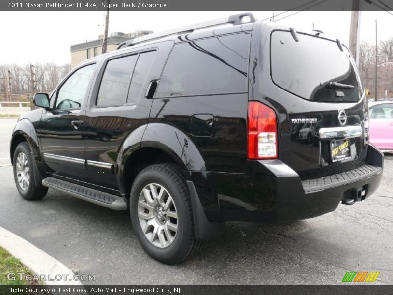 Super Black / Graphite 2011 Nissan Pathfinder LE 4x4