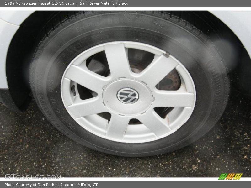 Satin Silver Metallic / Black 1999 Volkswagen Passat GLS V6 Sedan