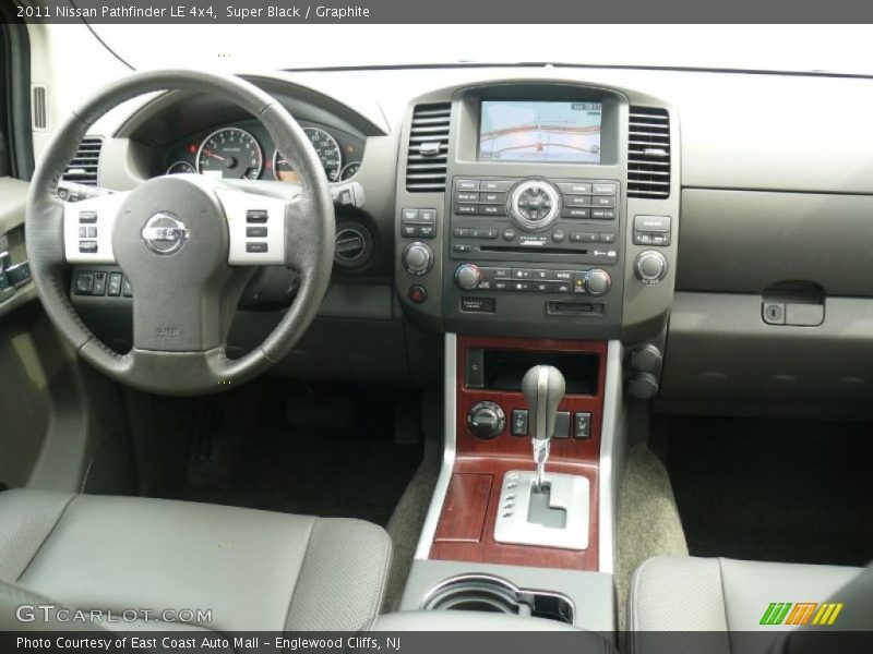 Super Black / Graphite 2011 Nissan Pathfinder LE 4x4