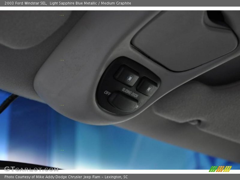 Light Sapphire Blue Metallic / Medium Graphite 2003 Ford Windstar SEL