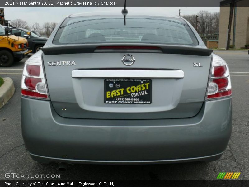 Magnetic Gray Metallic / Charcoal 2011 Nissan Sentra 2.0 SL