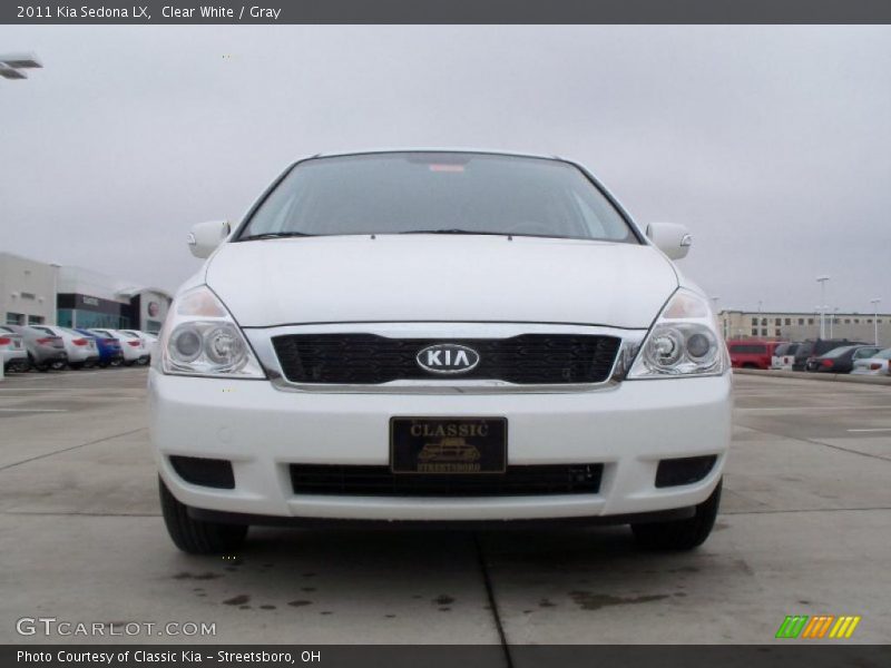 Clear White / Gray 2011 Kia Sedona LX