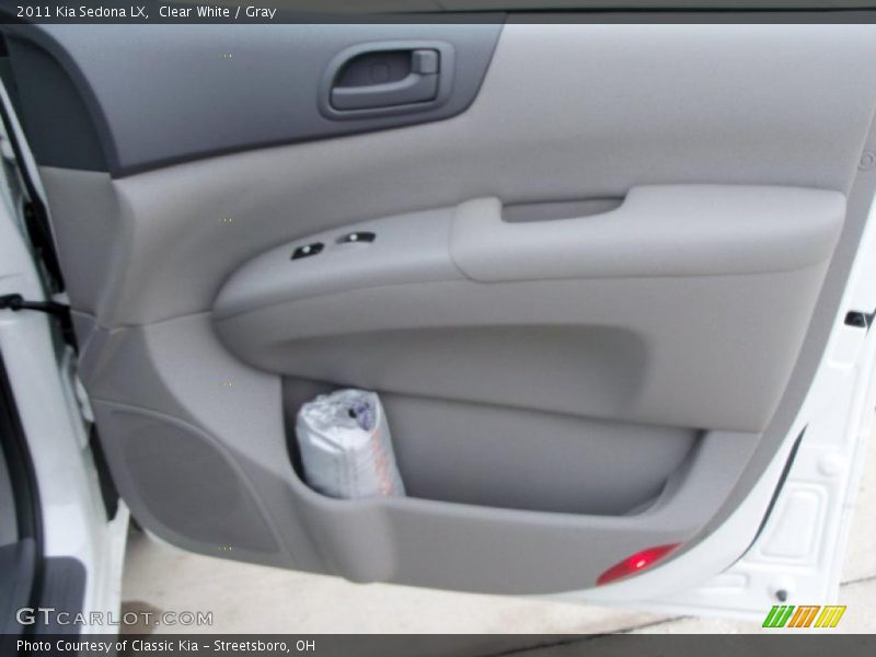 Clear White / Gray 2011 Kia Sedona LX