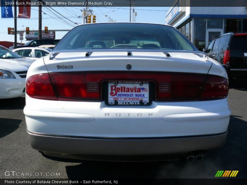 Bright White Diamond / Medium Gray 1999 Buick Regal GS